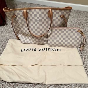 Louis Vuitton Neverfull MM with pouchette and dustbag